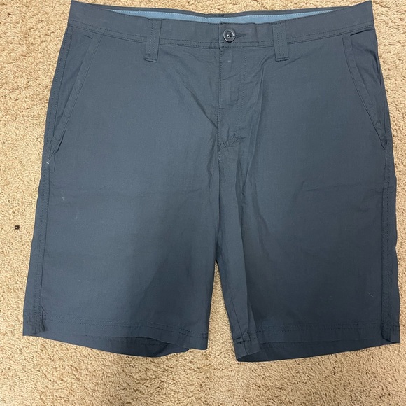 Columbia Mens Shorts - Picture 2 of 3